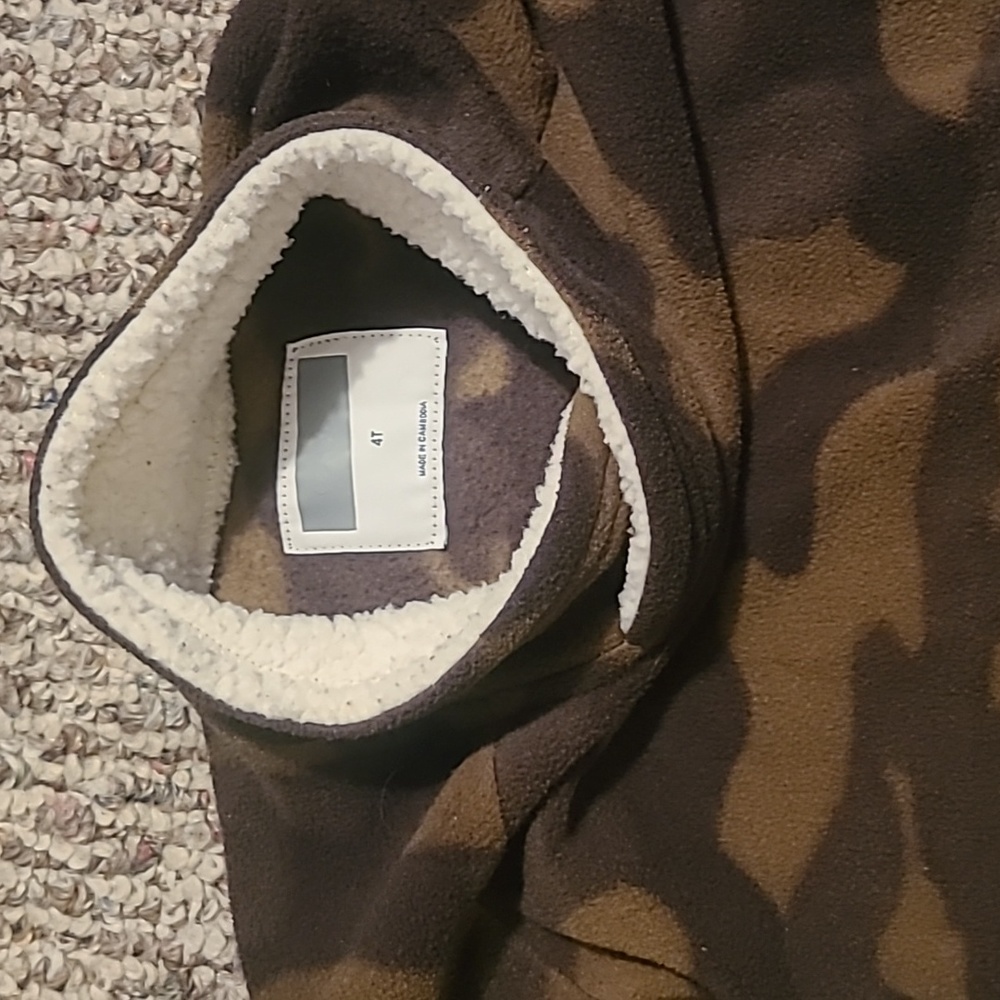 Fleece pullover - Picture 2 of 2